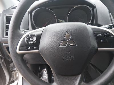 2025 Mitsubishi Outlander Sport — photo 12 view