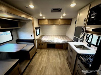 2026 Ember RV E-Series — photo 15 view