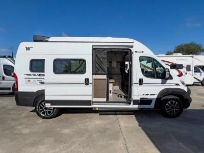 2027 Winnebago SOLIS — photo 20 view