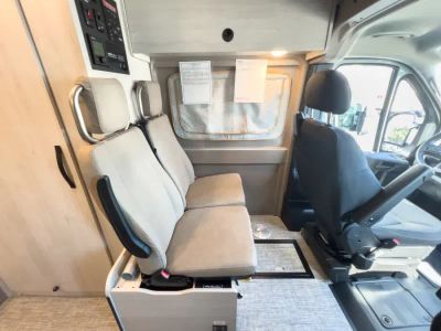 2027 Winnebago SOLIS — photo 13 view