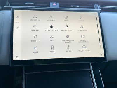 2026 Land Rover Range Rover Velar — photo 29 view