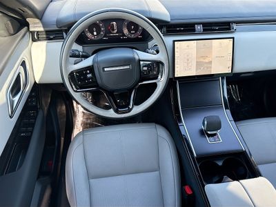 2026 Land Rover Range Rover Velar — photo 16 view
