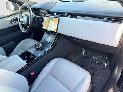 2026 Land Rover Range Rover Velar — photo 13 view