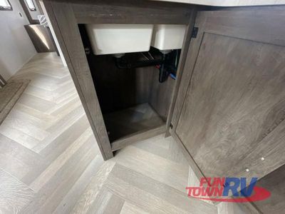 2022 Forest River RV Salem — photo 14 view