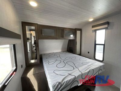 2022 Forest River RV Salem — photo 18 view