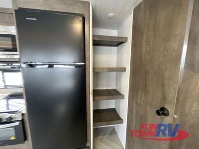 2022 Forest River RV Salem — photo 13 view