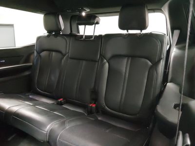 2024 Jeep Wagoneer - Photo 19
