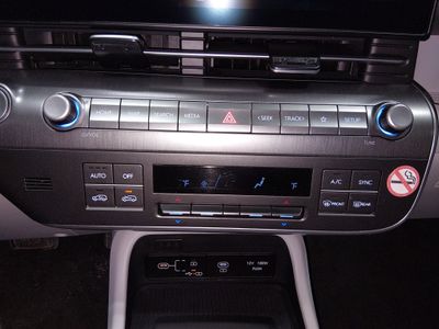 2025 Hyundai Kona - Photo 18