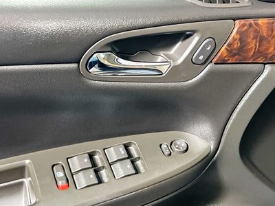 2013 Chevrolet Impala — photo 14 view