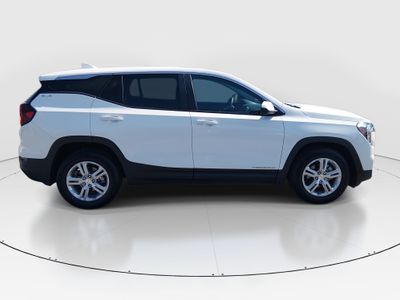 2024 GMC Terrain — photo 8 view