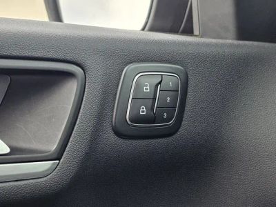 2025 Ford Escape — photo 17 view