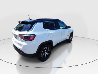2024 Jeep Compass - Photo 7