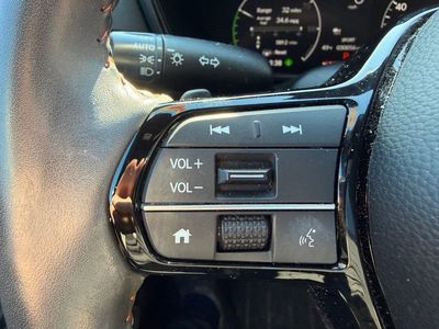 2023 Honda CR-V Hybrid Sport Touring — photo 29 view