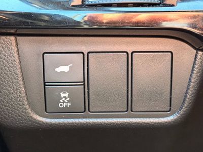 2023 Honda CR-V Hybrid Sport Touring — photo 31 view