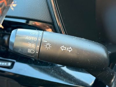 2023 Honda CR-V Hybrid Sport Touring — photo 30 view