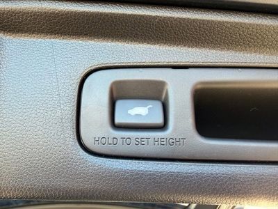 2023 Honda CR-V Hybrid Sport Touring — photo 39 view