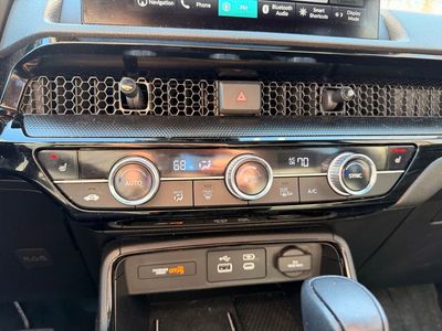 2023 Honda CR-V Hybrid Sport Touring — photo 15 view