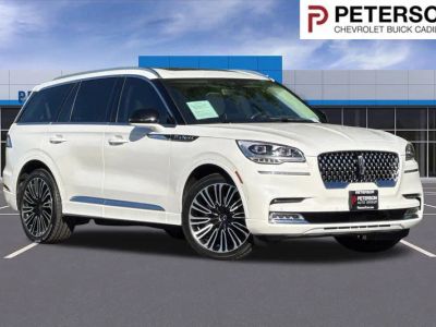 2023 Lincoln Aviator Black Label in White — front three-quarter view
