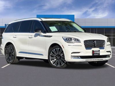 2023 Lincoln Aviator — side profile view