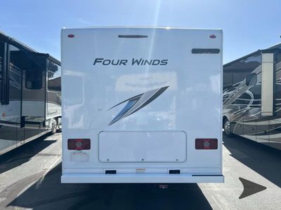 2025 Thor Motor Coach Four Winds — photo 7 view