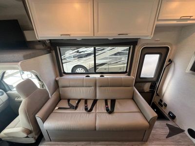 2025 Thor Motor Coach Four Winds — photo 11 view