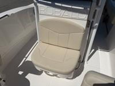 2026 Robalo 202 EX - Photo 13