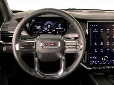 2025 GMC Acadia — detail view