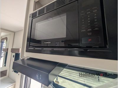 2026 Grand Design Transcend One - Photo 17