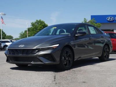 2026 Hyundai Elantra - Photo 5