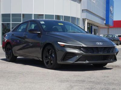 2026 Hyundai Elantra - Photo 2