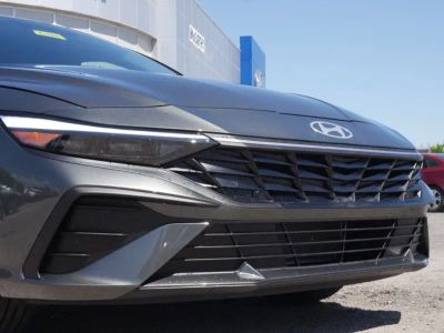 2026 Hyundai Elantra - Photo 3