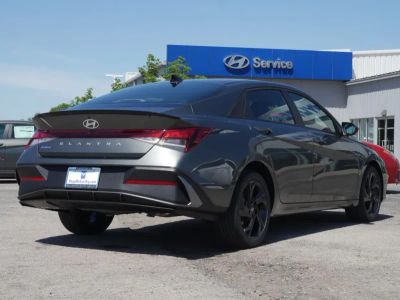 2026 Hyundai Elantra - Photo 17