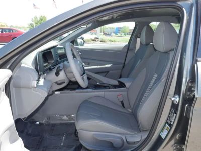 2026 Hyundai Elantra - Photo 29