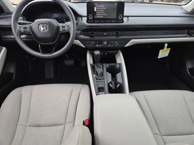 2025 Honda Accord Sedan - Photo 9