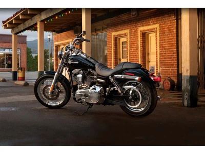 2012 Harley-Davidson Dyna Super Glide Custom - Photo 2
