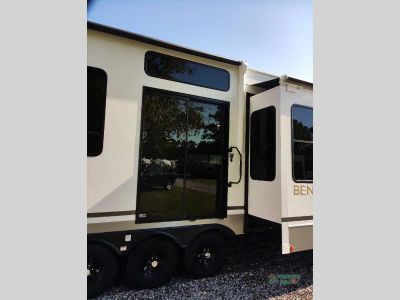 2026 Alliance RV Benchmark — photo 19 view