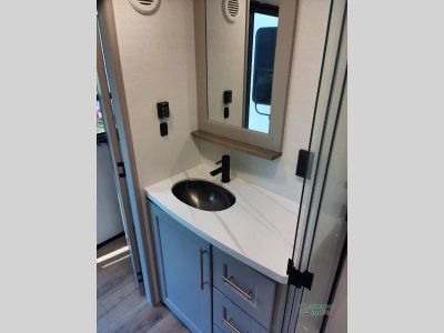 2026 Alliance RV Benchmark — photo 43 view
