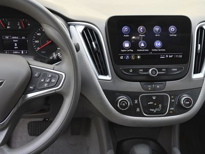 2024 Chevrolet Malibu - Photo 11