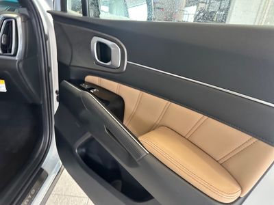 2026 Kia Sorento — photo 13 view