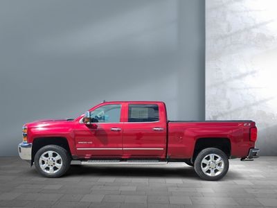 2018 Chevrolet Silverado 2500HD - Photo 3