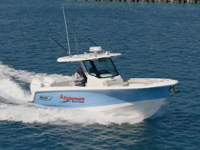 2026 Boston Whaler 330 Outrage — front three-quarter view