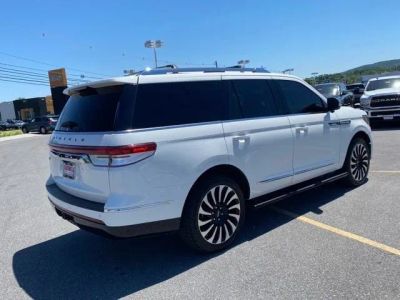 2023 Lincoln Navigator — detail view