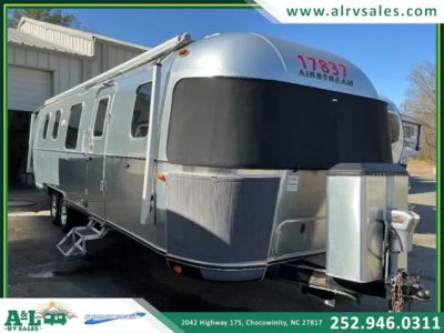 2018 Airstream Classic - Photo 1
