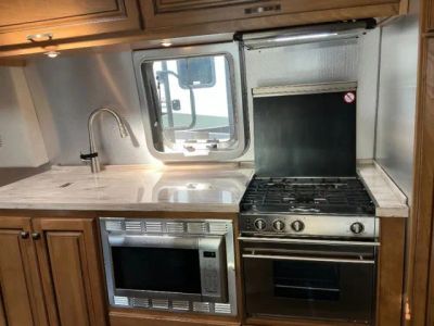 2018 Airstream Classic - Photo 7