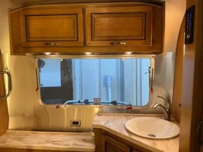 2018 Airstream Classic - Photo 14