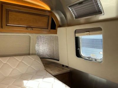 2018 Airstream Classic - Photo 21