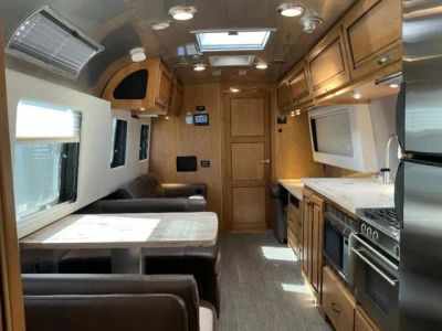2018 Airstream Classic - Photo 4