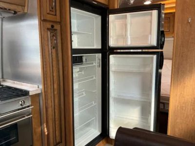 2018 Airstream Classic - Photo 8