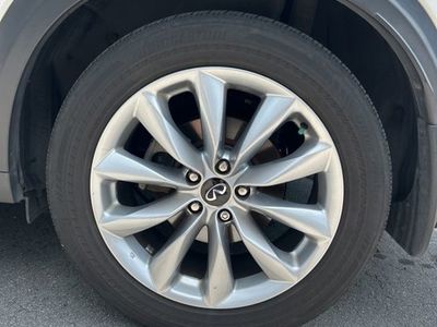 2020 INFINITI QX50 — photo 12 view