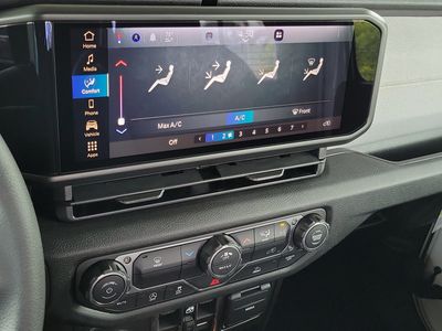 2026 Jeep Wrangler — photo 29 view